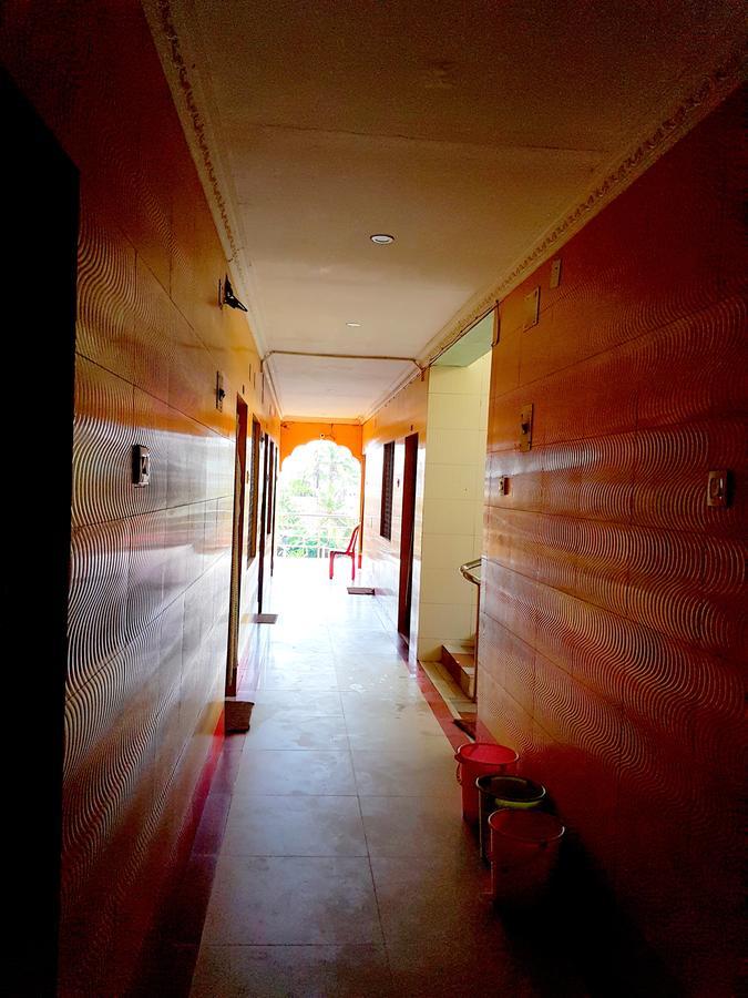 Hotel Swarg Puri Εξωτερικό φωτογραφία